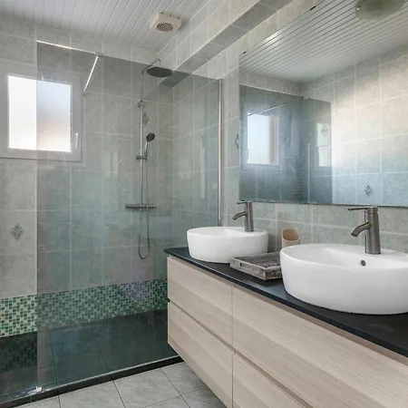 Jacuzzi Maison Pour 11 Au Calme A 500m Σπίτι διακοπών