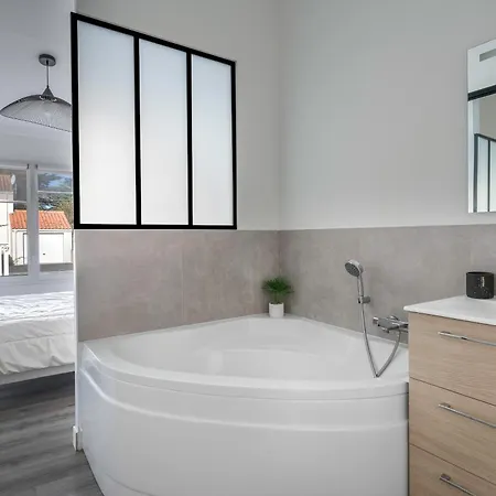 Jacuzzi Maison Pour 11 Au Calme A 500m *